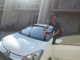 kaca film mobil panggilan ke lokasi anda