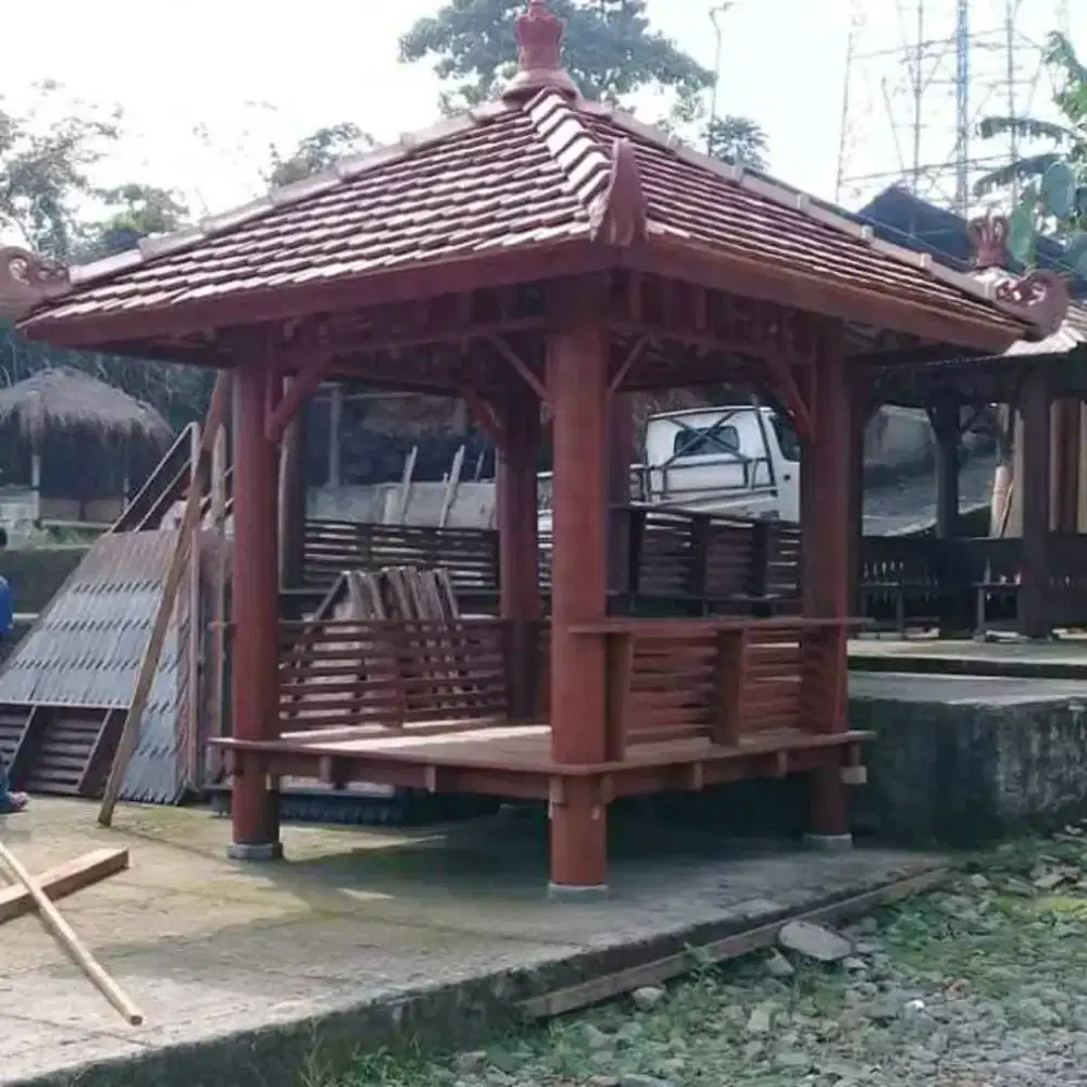 Saung Kelapa - Saung Bambu - Pusat pembuatan saung