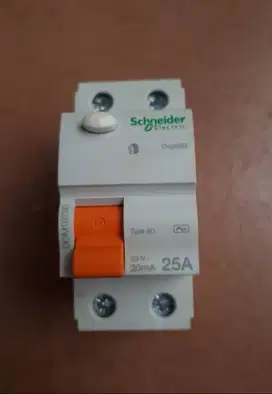 Schneider Domae 2P 25A DOM16790 RCCB AC 230v/30mA (A-620)
