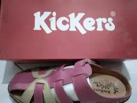 Sandal KICKERS mulus