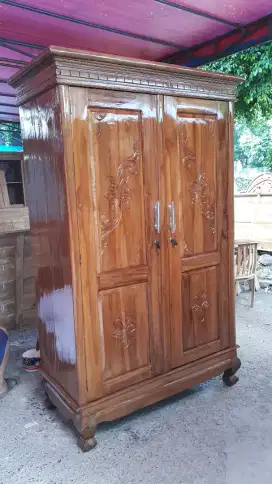 Lemari 2 Pintu (Jati)