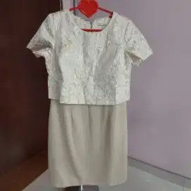 Dress Eprise gold cream preloved