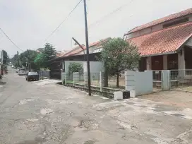 RUMAH DEKAT TERMINAL BANYUMANIK