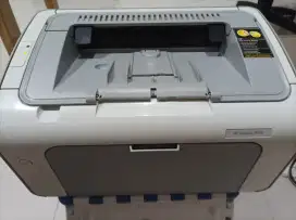 HP Laserjet P1102. Cartridge toner ori. Tinggal pakai. Bisa COD.