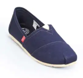 Sepatu WAKAI Solid Navy ( WAK-CM02201)