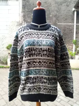 Sweater Rajut good kondisi