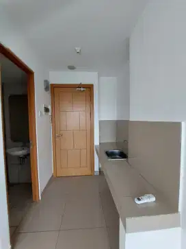 Disewakan studio Pakai Ac Tahunan apartement The Nest