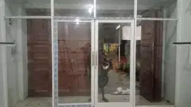 Pintu kaca dan kaca kusen aluminium