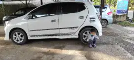 Toyota Agya G TRDS Putih 2015