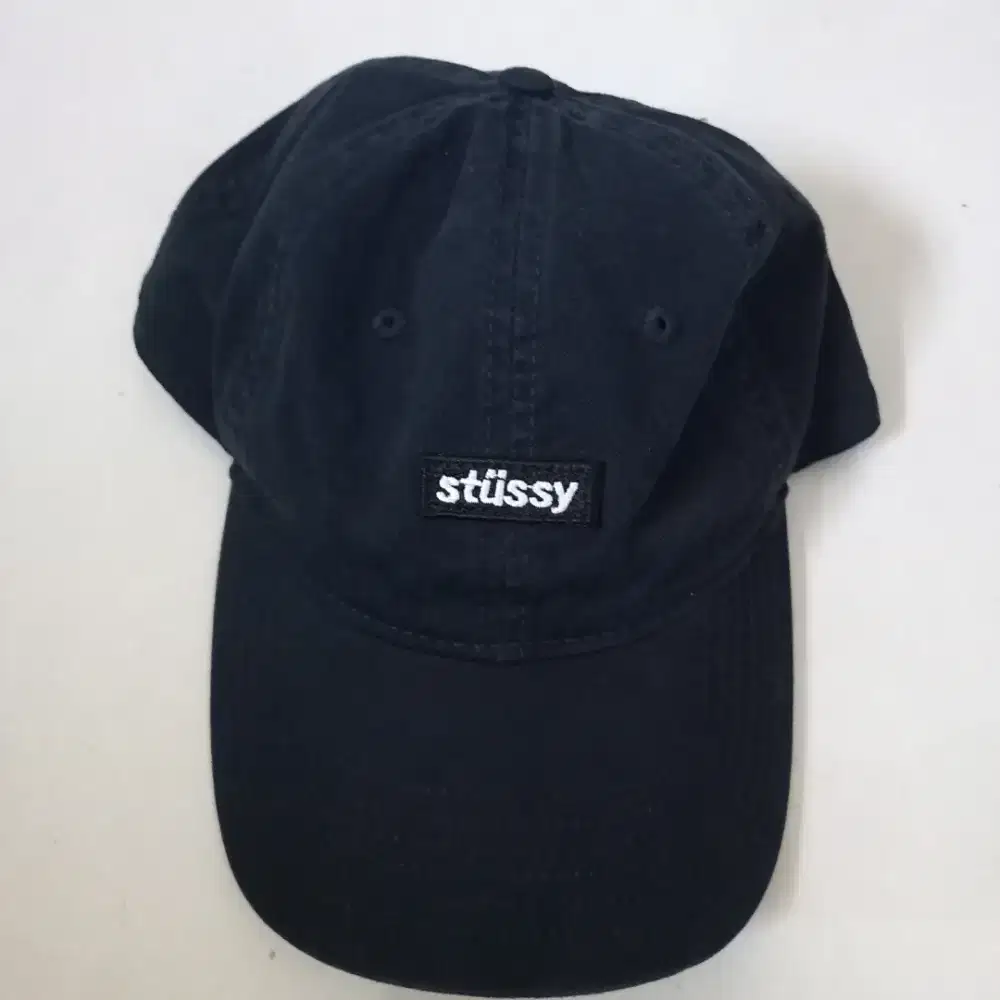 Topi Stussy Warna Biru Tua