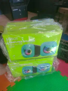 Speaker aktif komputer gratis kirim, barang masih baru merk Robot.