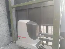 Mesin pintu pagar garasi gudang dan pabrik