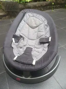 Nuna bouncer leaf