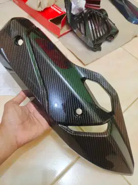 Tameng knalpot ori honda pcx 160 atau vario 160 carbon hitam