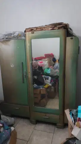 Jual lemari kayu jati jadul merk tai tiong