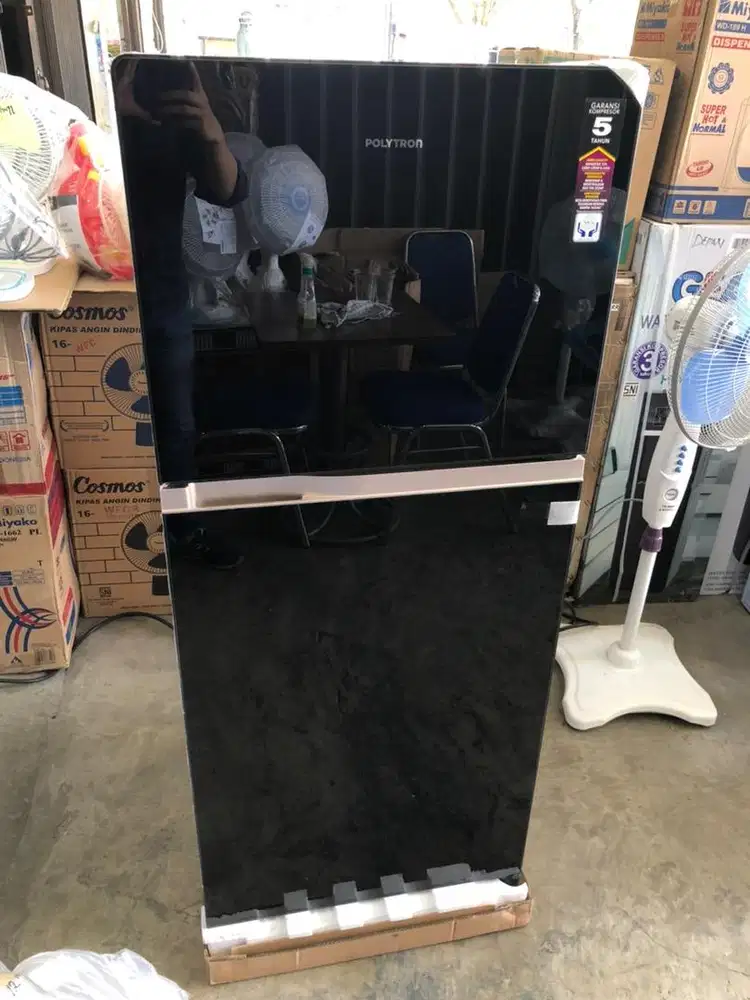 Kulkas polytron 2 pintu