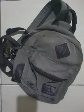 Tas praktis pria