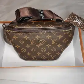 LOUIS VUITTON Bumbag Original Hongkong