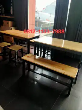 Meja makan murah