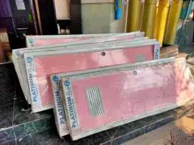 Pintu plastik merk platinum
