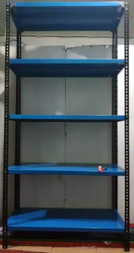 Rak besi praktis
