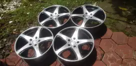 Velg r17 pcd 5x114 lebar 7,5 rata bekas kijang innova