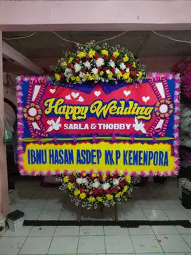 Berikan dukungan dengan karangan bunga papan yang menyentuh hati