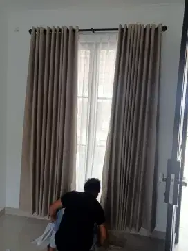 Curtain minimalis antik modern terbaru terbuat dari bahan blackout