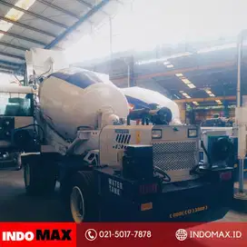 Self Loading Concrete Mixer Truck