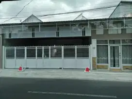 Jual Rumah Pinggir Jalan Lokasi Sangat Strategis Untuk Usaha.