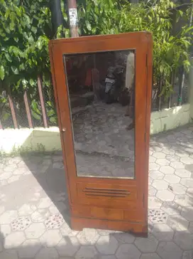 kubeli lemari lemari bekas