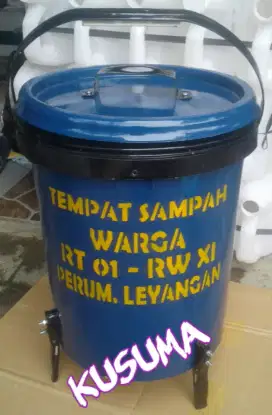 Tong Sampah Bahan Plastik 25 kg