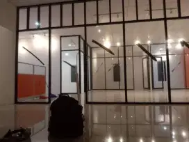 buat partisi kaca almanium toko dan rumah