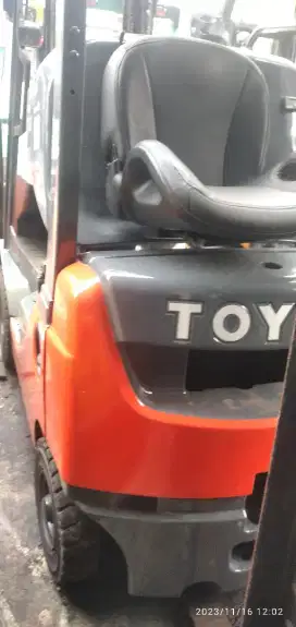 Forklift Toyota 1,5 ton tahun 2018