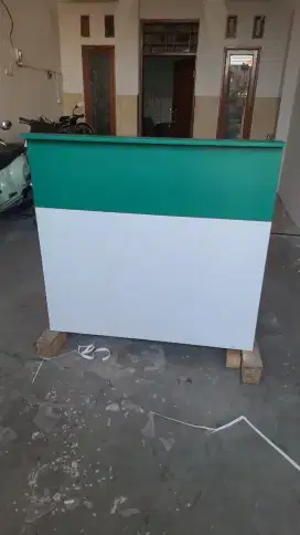 Meja kasir minimalis Kombinasi Hijau putih |120x50x110