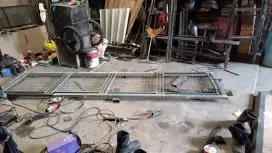 Tukang las panggilan