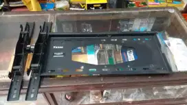 Braket tv led untuk ukuran 55 inch keatas