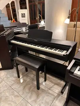 Piano Roland RP102 Yamaha Arius Clavinova DGX Electone Keyboard