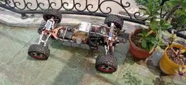 HPI BAJA 5B 1:5 full Aloy engine zenoah 32cc