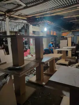 Meja buat di cafe