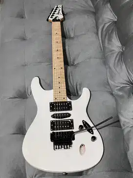 DIJUAL IBANEZ WHITE SLIM [S]