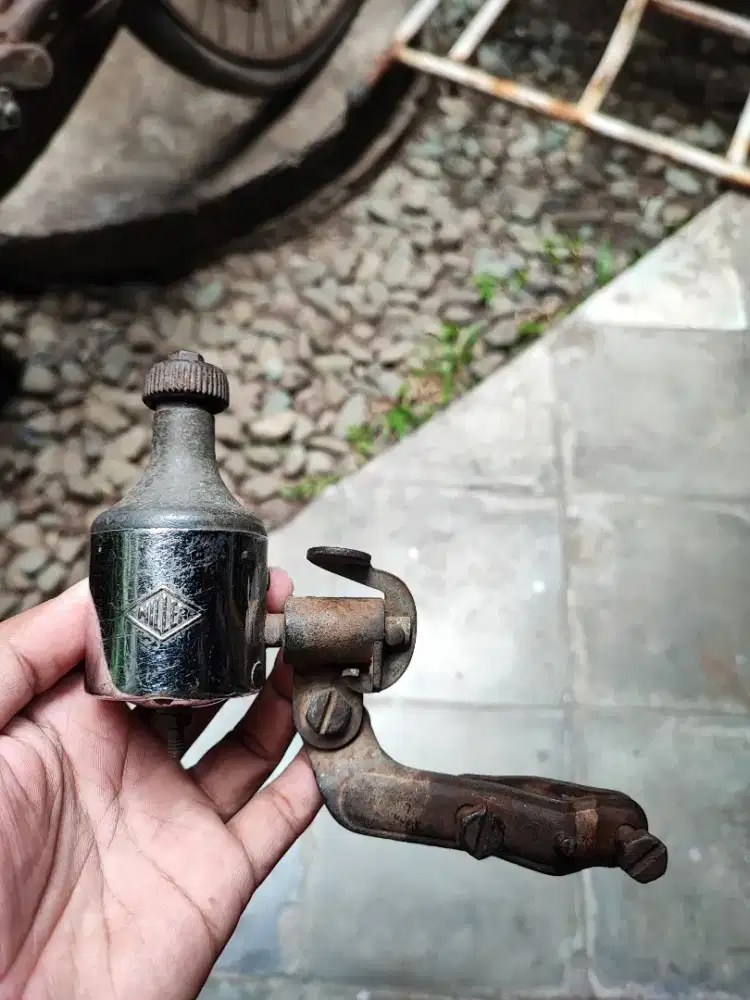 Dinamo Sepeda Onthel Antik Miller made in Scotland