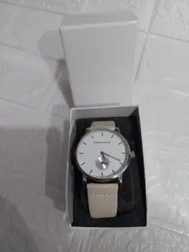 Jam tangan Pierre Cardin