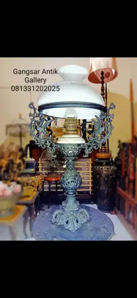 Lampu meja model Eropa