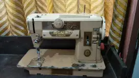 Mesin Jahit Merk Singer Model Kuno