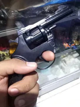 Toy pistol besi berlubang doblis dompis ring caps karet