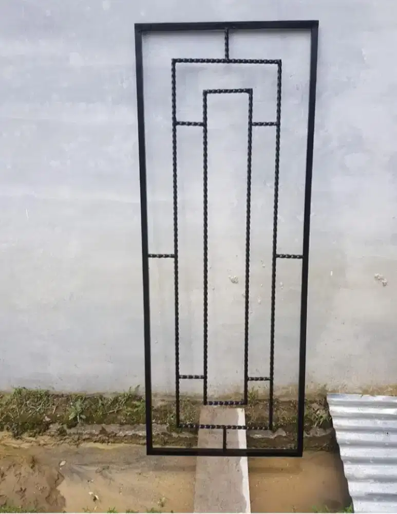 Tralis jendela desain minimalis