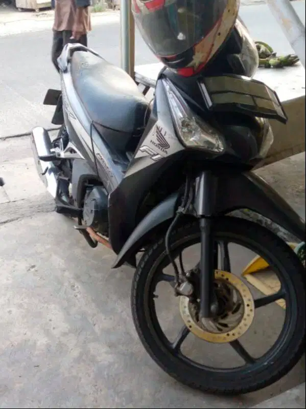 Honda Supra X Helm In tahun 2012
