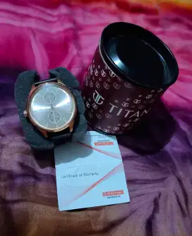 Jam tangan TITAN New