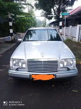 Mercedes-Benz E-class W124 E320 Masterpiece 1996